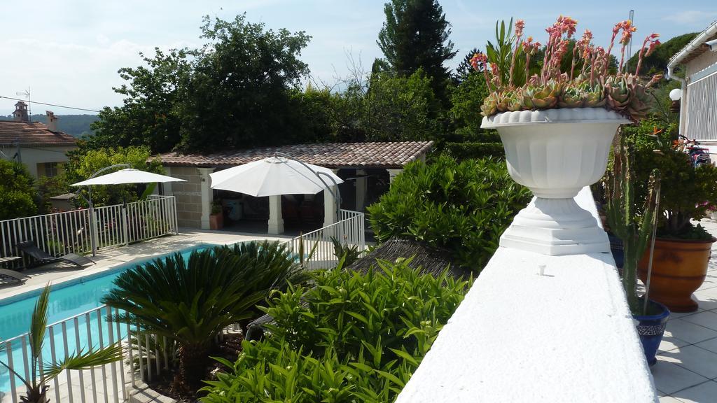 La Lezardiere Hotel La Colle-sur-Loup Quarto foto